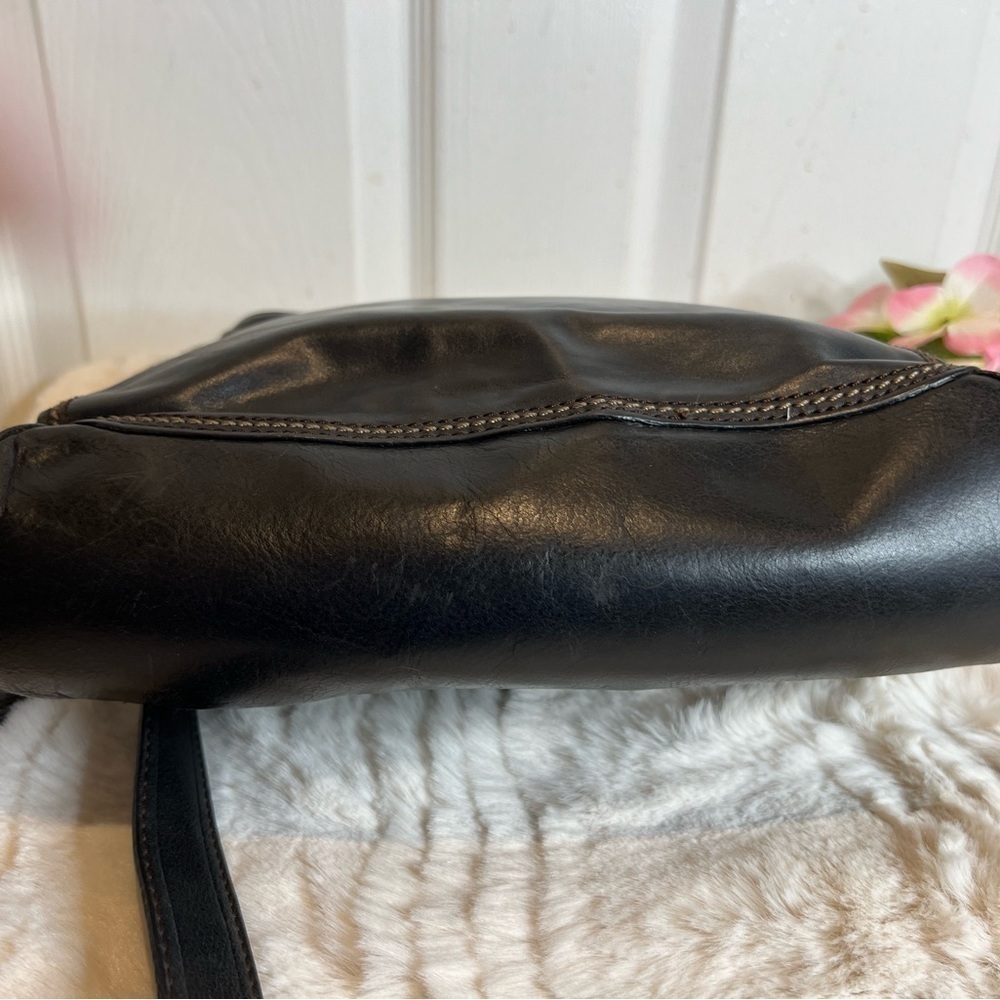 FOSSIL BLACK PURSE. BEAUTIFUL SOFT LEATHER - Picture 7 of 13